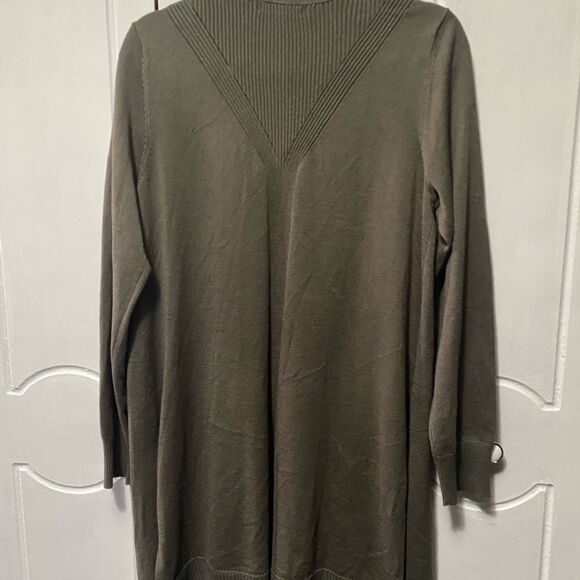 89th & Madison Lightweight Open-Front Longline Sweater. Olive Green. Size L - Picture 3 of 7
